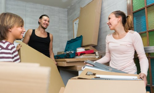 Secure and efficient packing services by Movers Holloway.