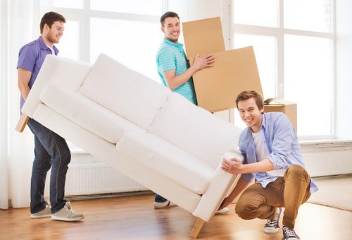 Efficient moving logistics by Movers Silvertown