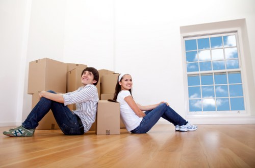 Movers Pratts Bottom team handling residential moving
