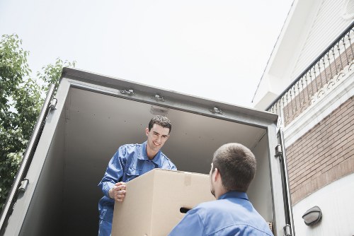 Efficient loading of a moving truck